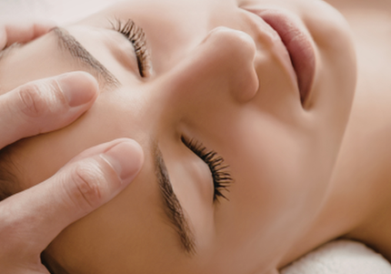 Bindweefselmassage Facial 75